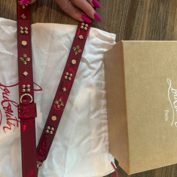 Louboutin PATENT LEATHER DOG LEASH, SIZE M, red/gold length 47". - Picture 4 of 7